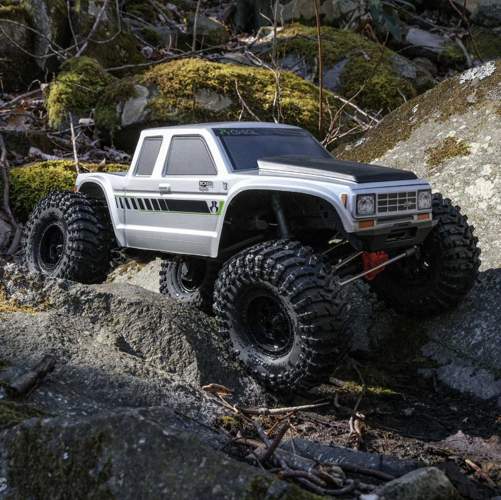 Rc Racing 4x4 Horizon RC Car 1/10 SCX10 III Coyote 4x4 Rock Crawler Brushed RTR, Sil ...